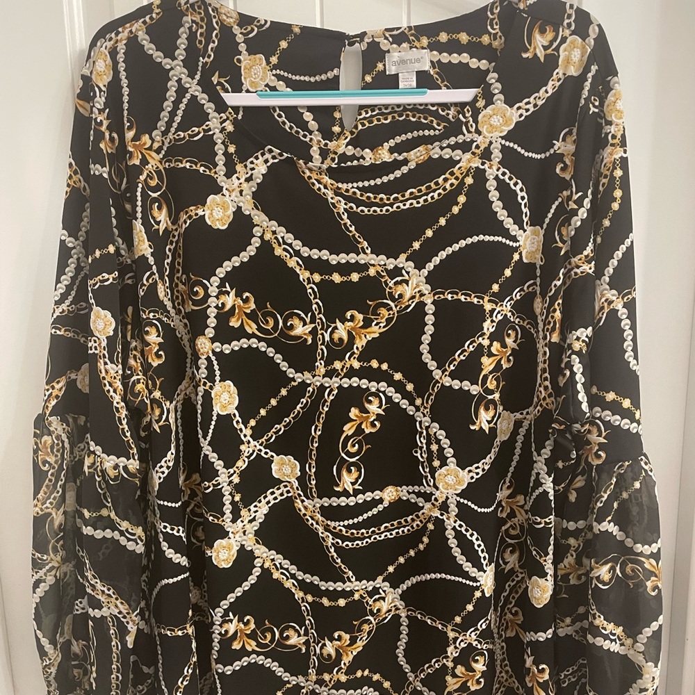 Avenue Plus Size 26/28 Black/Gold Print Top